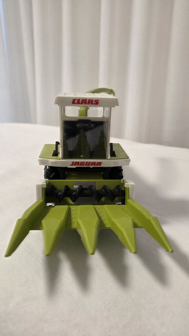 Siku Kit di modellismo & Modellini statici: CLAAS JAGUAR 695 MEGA – Nuovo (secondo la descrizione) da Ecublens VD venduto da Moun 3