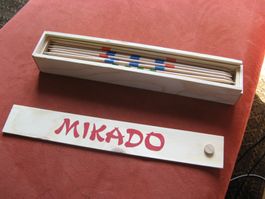 Mikado in der Holzschachtel, 41 Holzstäbchen gross