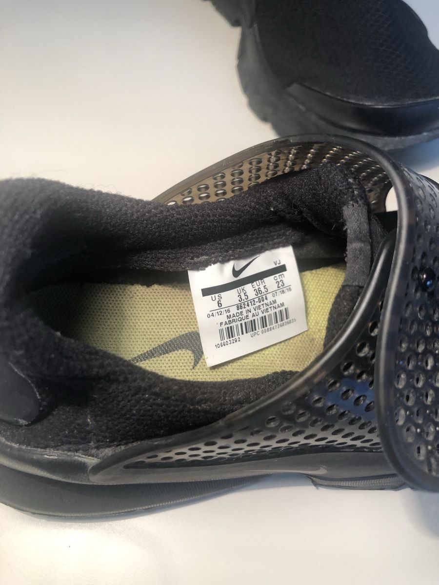Nike Scarpe da donna: Nike Turnschuh Sock Dart Tripleblack – Usato da Bern venduto da secondhand_and_more 3
