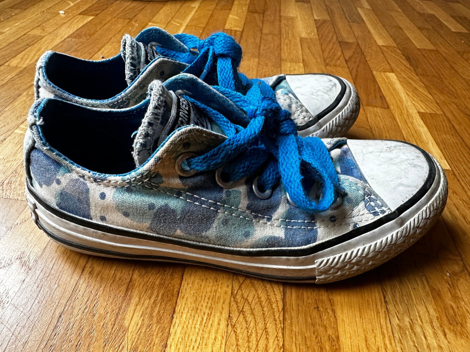 Converse Schuhe für Jungen: Converse Schuhe Sneakers Kinder Camo Gr.27 – Gebraucht aus Lausanne von brixton 3