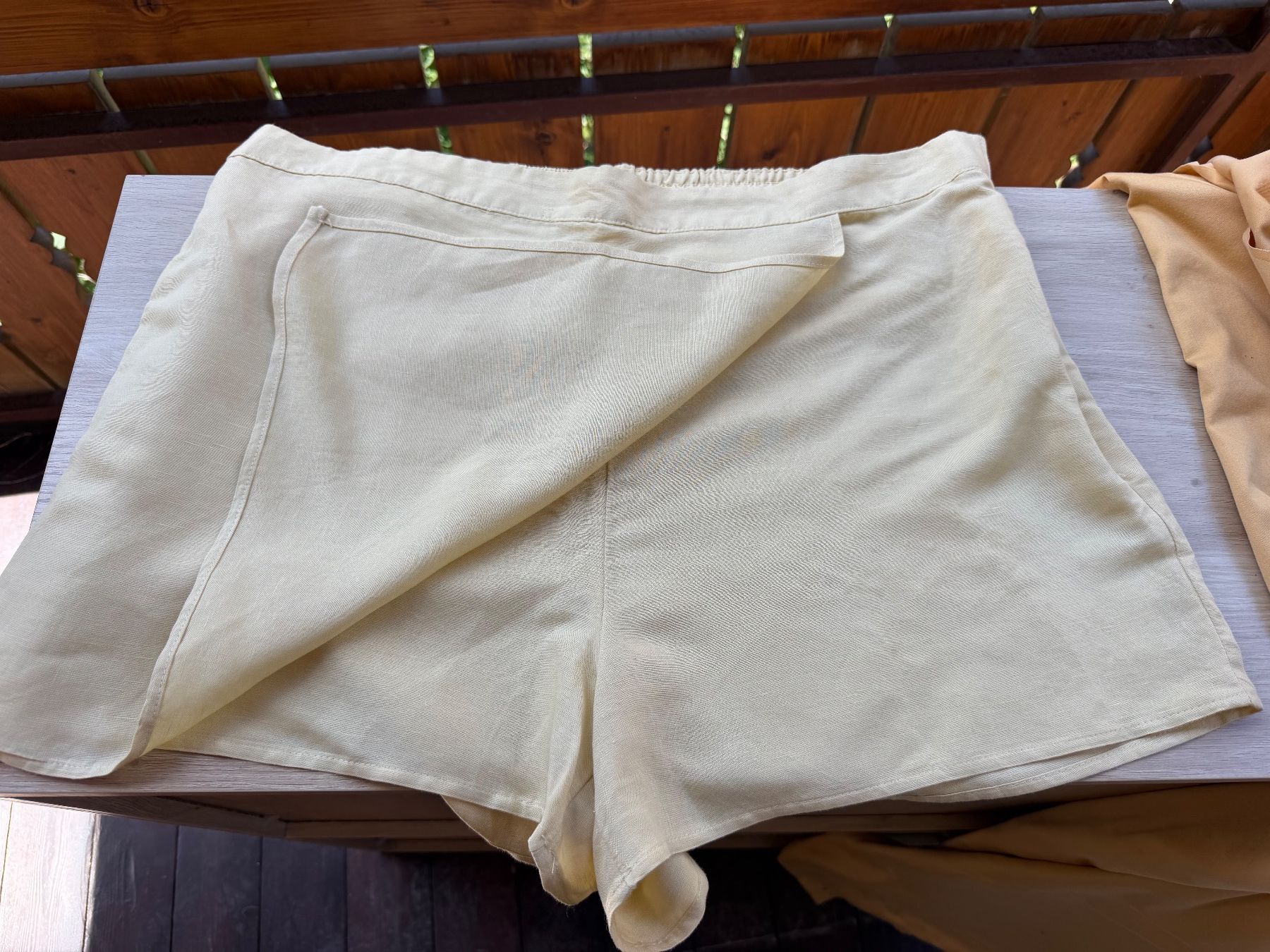 H&M Gonne: H&M Skort gelb Gr. XL – Nuovo (secondo la descrizione) da Zermatt venduto da cacador 2