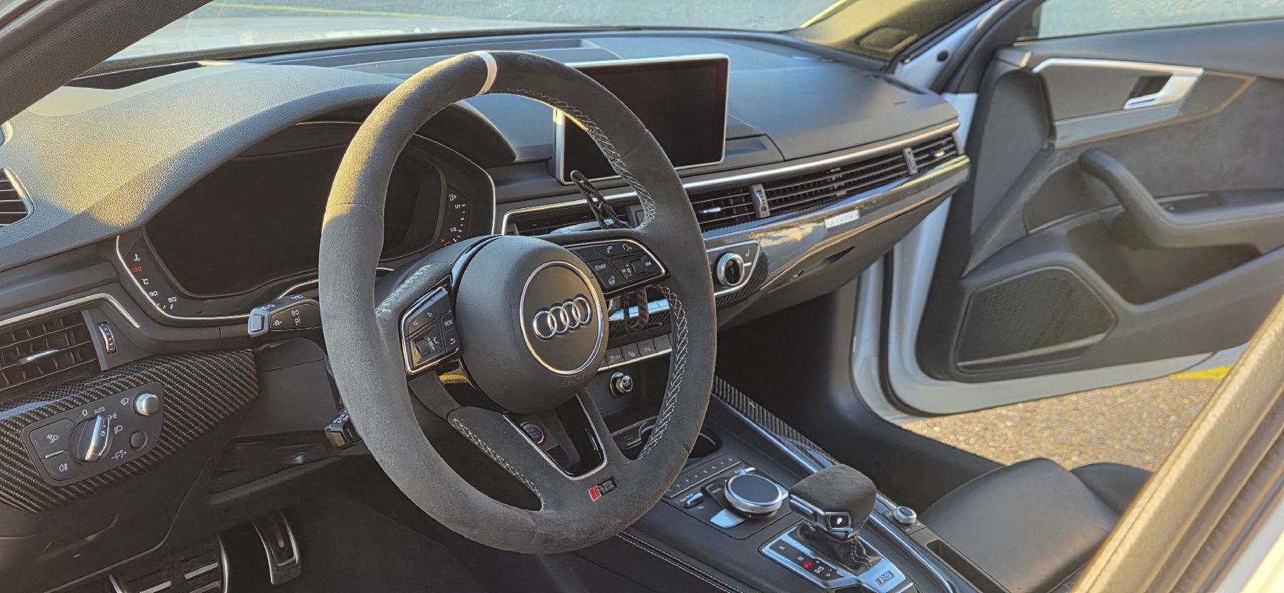 Audi Automobili: Audi RS4 B9 – Usato da Uetliburg SG venduto da oli_xfz8 4