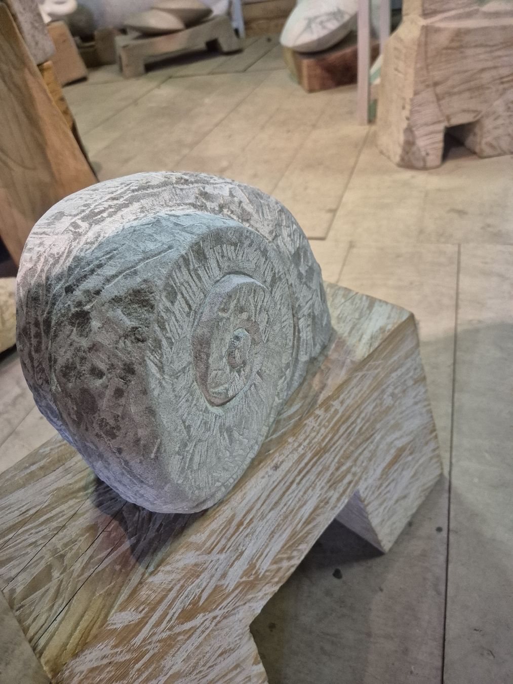 Statuette: Gartendeko Sandsteinschnecke – Nuovo (secondo la descrizione) da Ehrendingen venduto da Amigo5 1