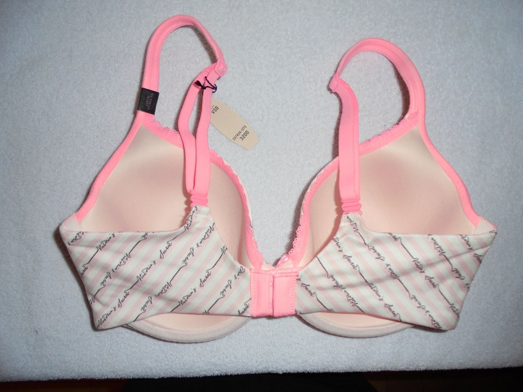 Victoria's Secret Sonstige Unterwäsche: VICTORIA'S SECRET BH GR. 70 E / 32 DD – Neu und originalverpackt aus Aarau Rohr von PinkSchwein 3