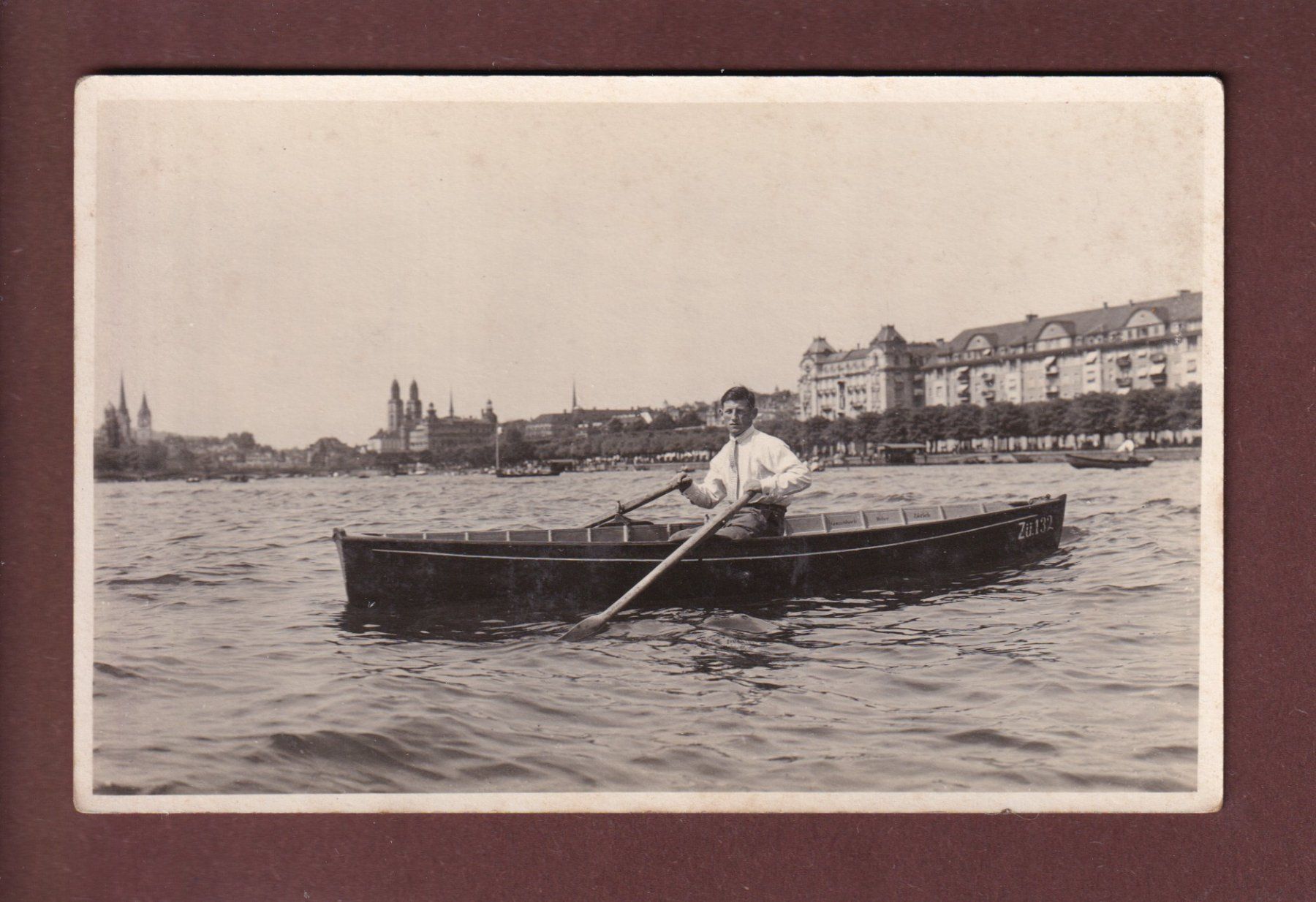 Cartoline postali: Photo - BOOT und ZÜRICH – Usato da Pully venduto da nicecards