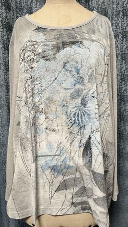 Schönes Shirt mit Blumenmuster, Grau-Blau, Grösse 48
