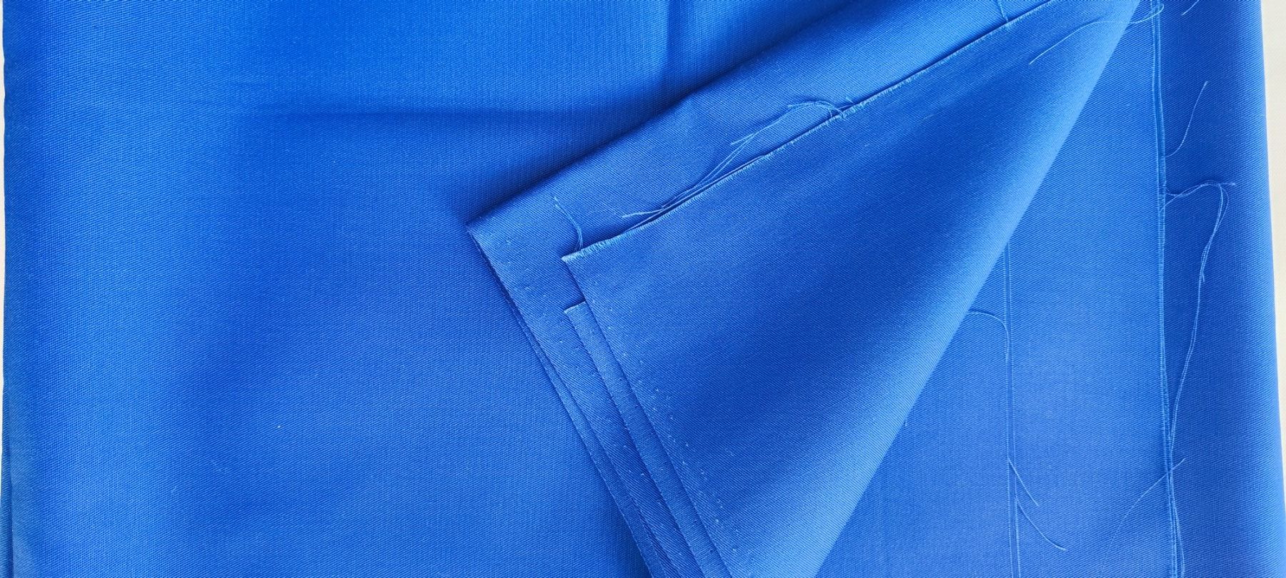 Tissus: Stoff, Royalblau – D'occasion à Saas im Prättigau par eve_22 1
