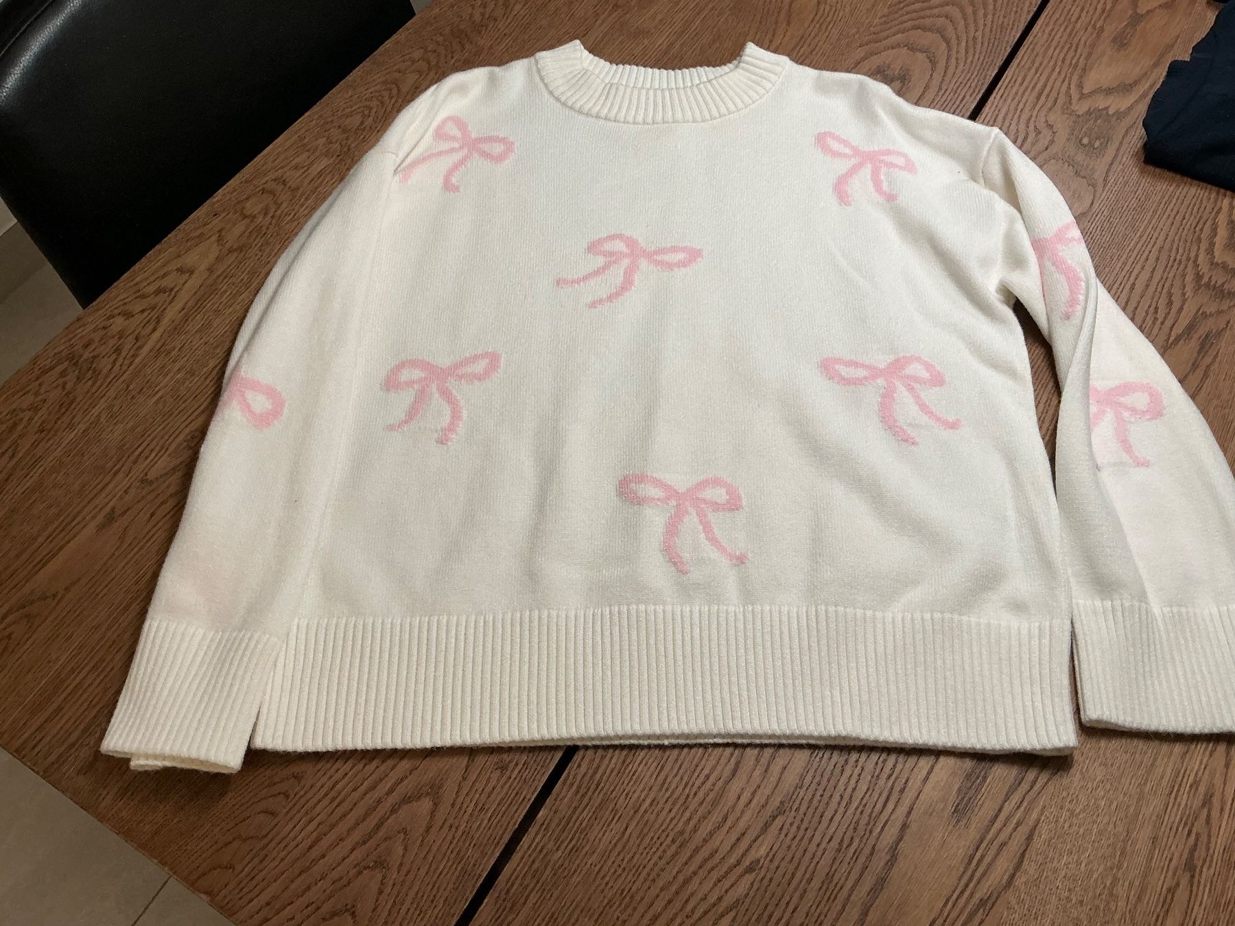 Pullover & Sweatshirts: Winter Pullover mit Schleifenmuster, Grösse XS Top! – Neu (gemäss Beschreibung) aus Würenlos von Tina48