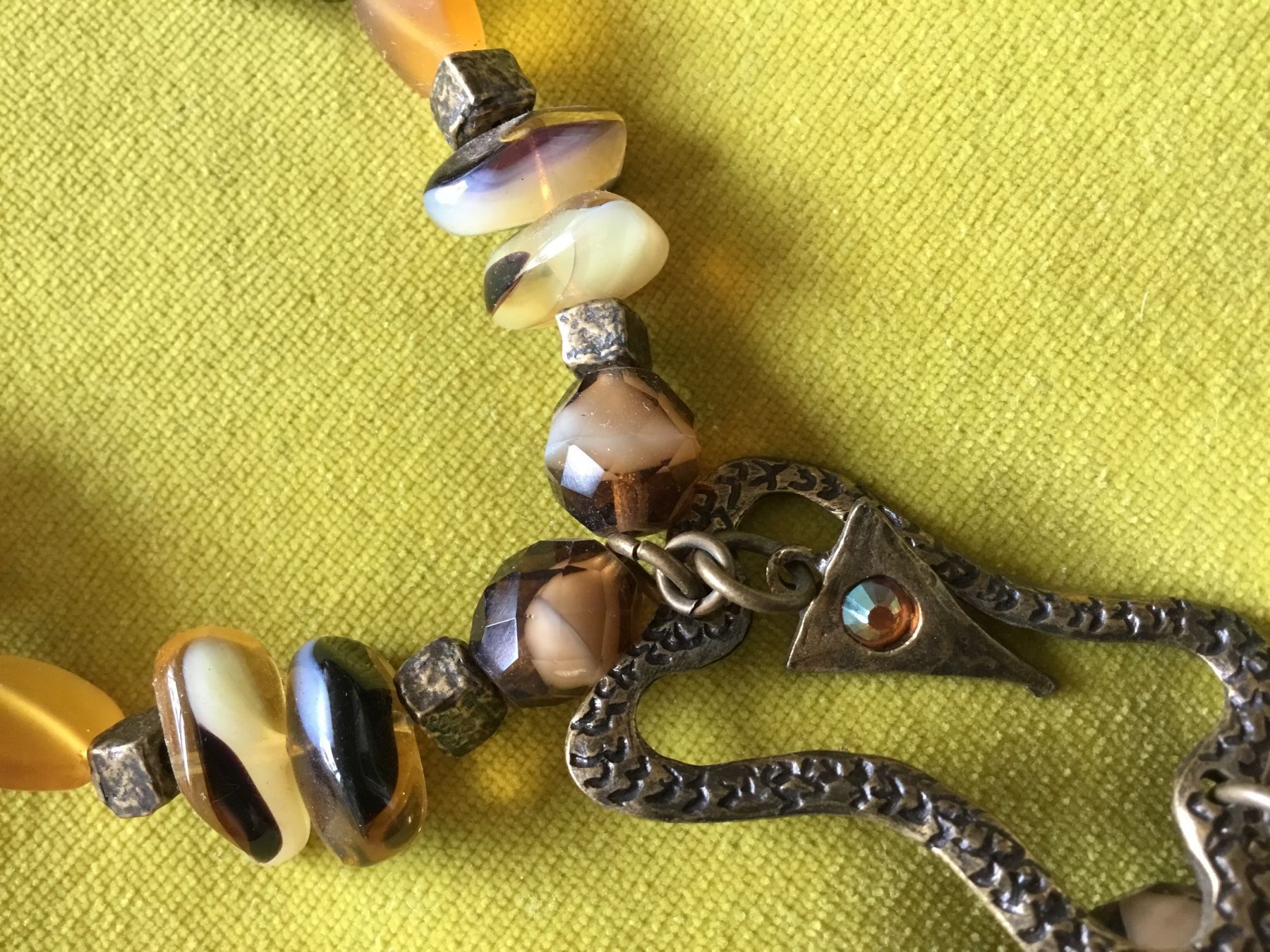 Catenine: Collier ethno chic couleur cognac – Nuovo e nell'imballaggio originale da Le Landeron venduto da nic_8hd5 5