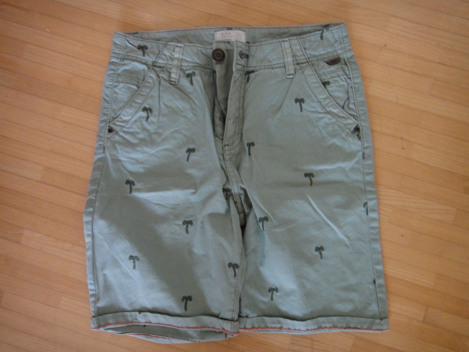 Pantaloni: Shorts  Grösse 140 cm 10 Jahre – Nuovo (secondo la descrizione) da Winterthur venduto da LemonTree5