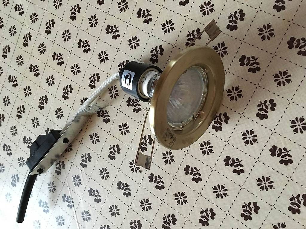 Lampadari & plafoniere: Spots à intégrer  – Usato da Neuchâtel venduto da Rudjes 3
