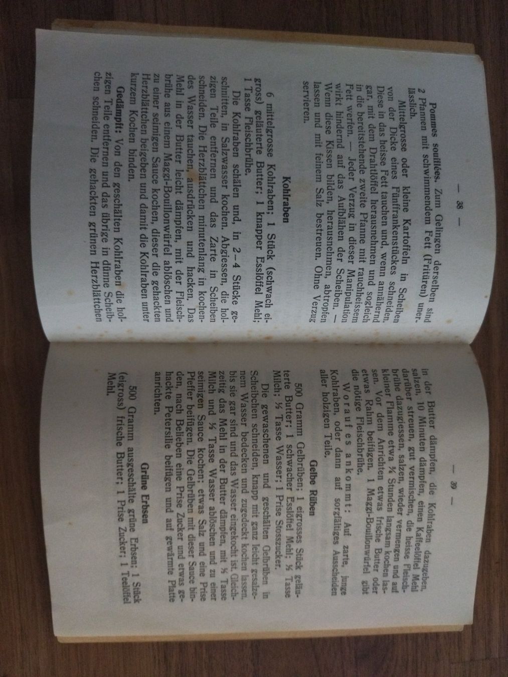 Bücher: Kochbuch antik Maggi Nahrungsmittel – Gebraucht aus Felben-Wellhausen von bananajoe8474 4