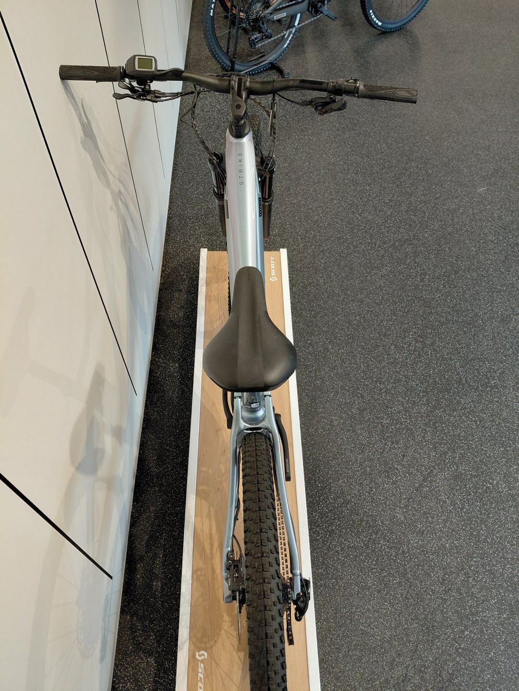 Scott Vélos: Scott Strike eRide 930 Modell 2024 – Neuf avec emballage d'origine à Klosters par mie_9vjk 5