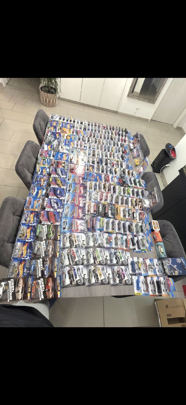 Hot Wheels Modellini d'auto: hot Wheels Sammlung – Nuovo e nell'imballaggio originale da Rupperswil venduto da Borislav22