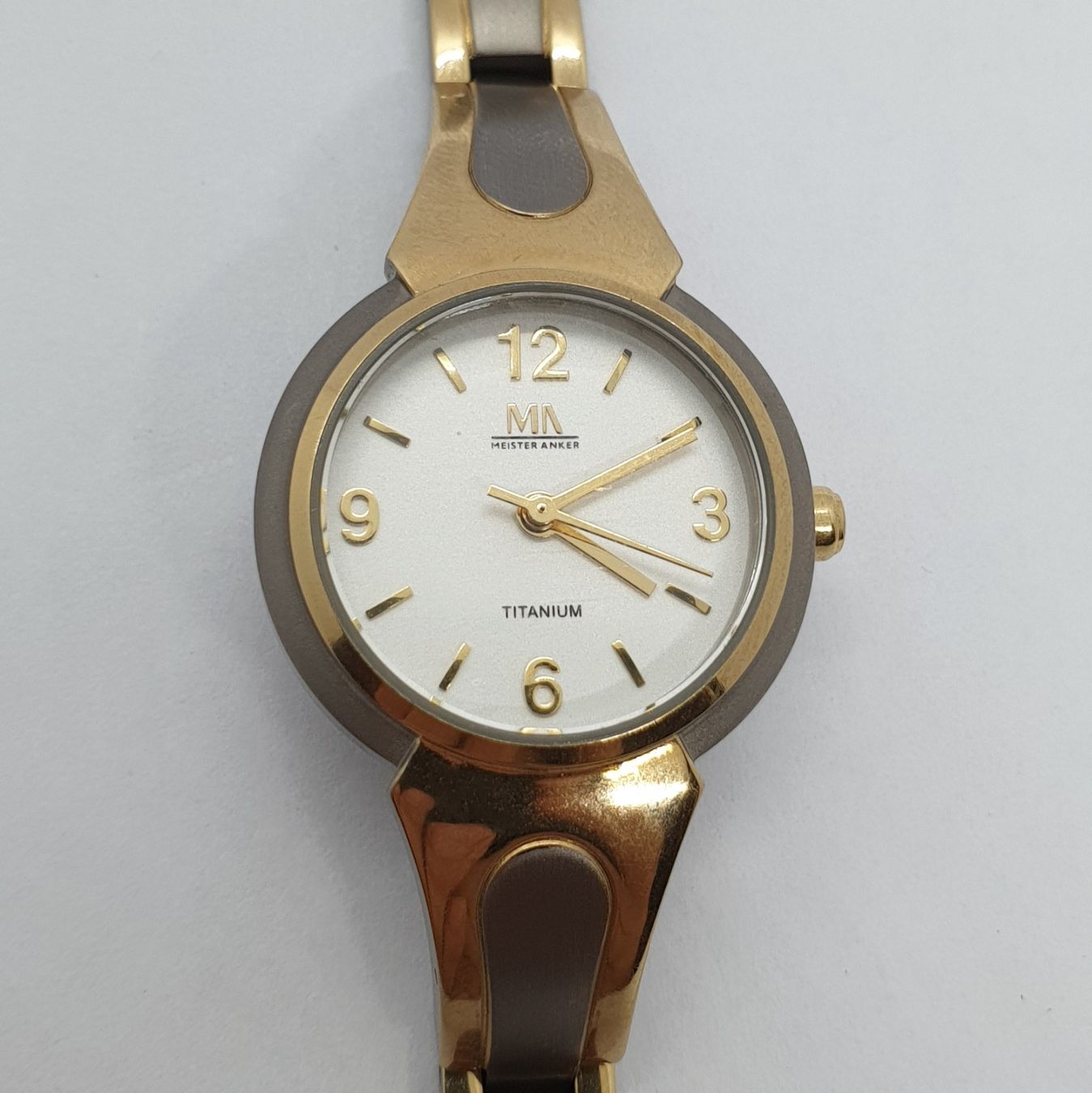 Uhren: Titanium Uhr – Gebraucht aus Luzern von Luzern-Goldhaus