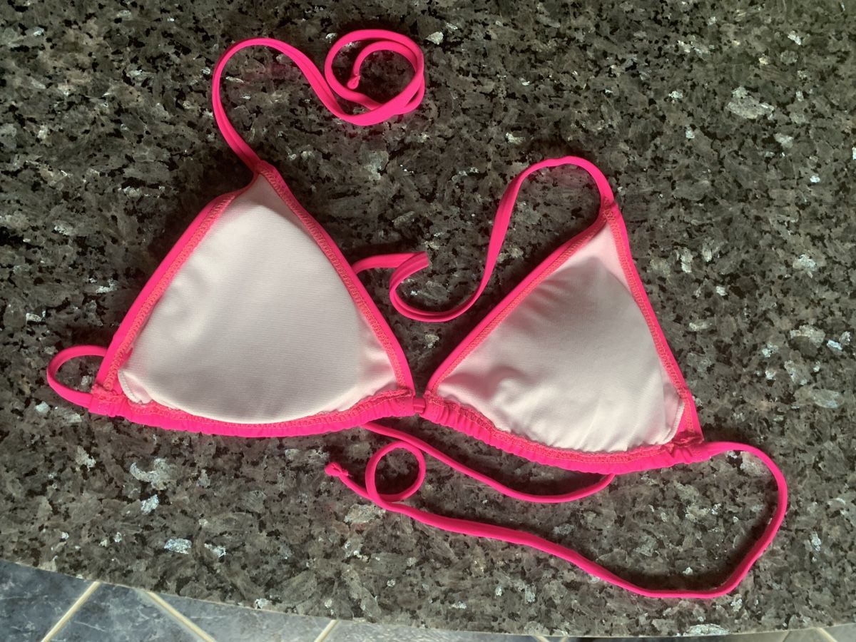 Costumi da bagno & Bikini: Haut de bikini rose vif, taille M – Nuovo (secondo la descrizione) da Vétroz venduto da oce_ctz 1