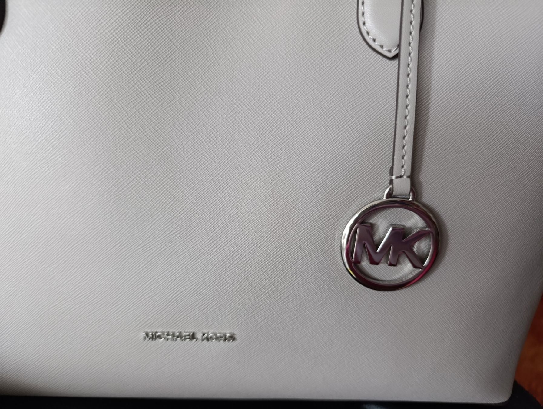 Michael Kors Borse da donna: Sac à main Michael Kors – Nuovo (secondo la descrizione) da St-Cergue venduto da Neviana 3