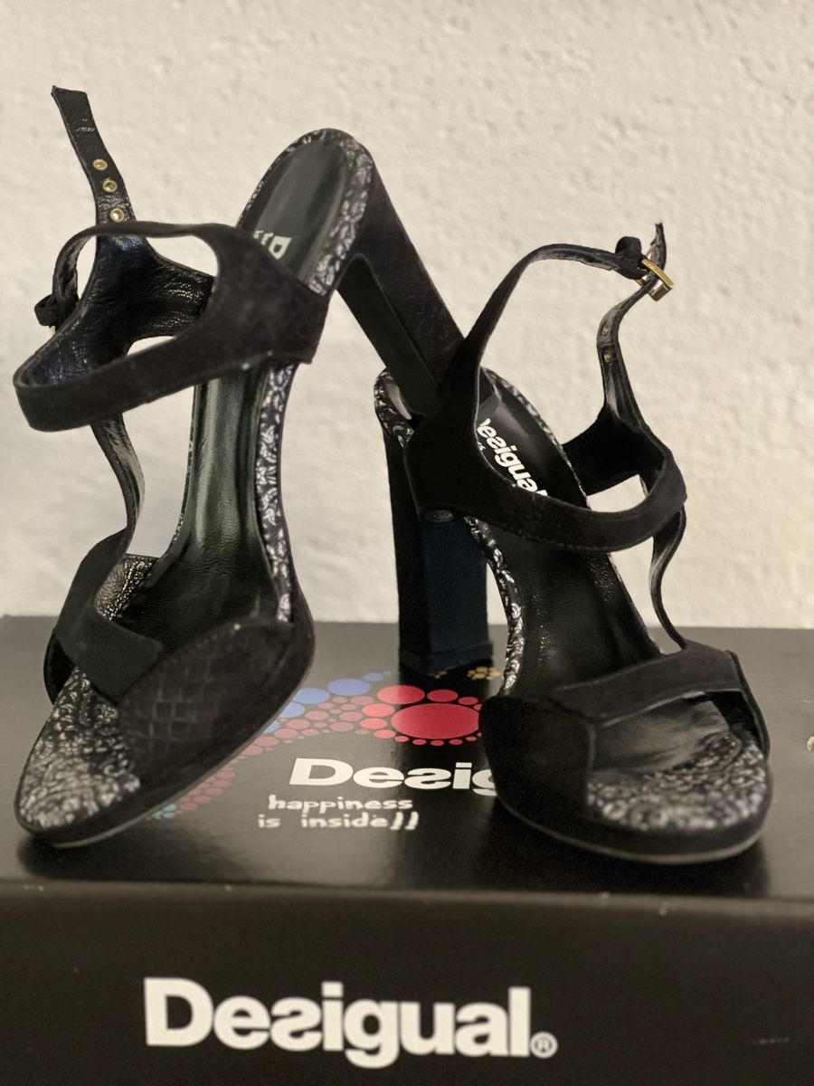 Chaussures femmes: Sandali Desegual – Neuf avec emballage d'origine à Arbedo par bar_9rsw