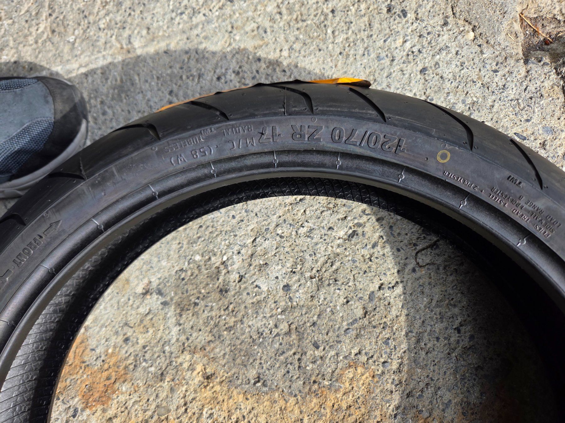 Continental Pneus & Kompletträder: Motorradreifen Continental Contiroad – Neu (gemäss Beschreibung) aus Reichenbach i.K. von Phil_k87 1