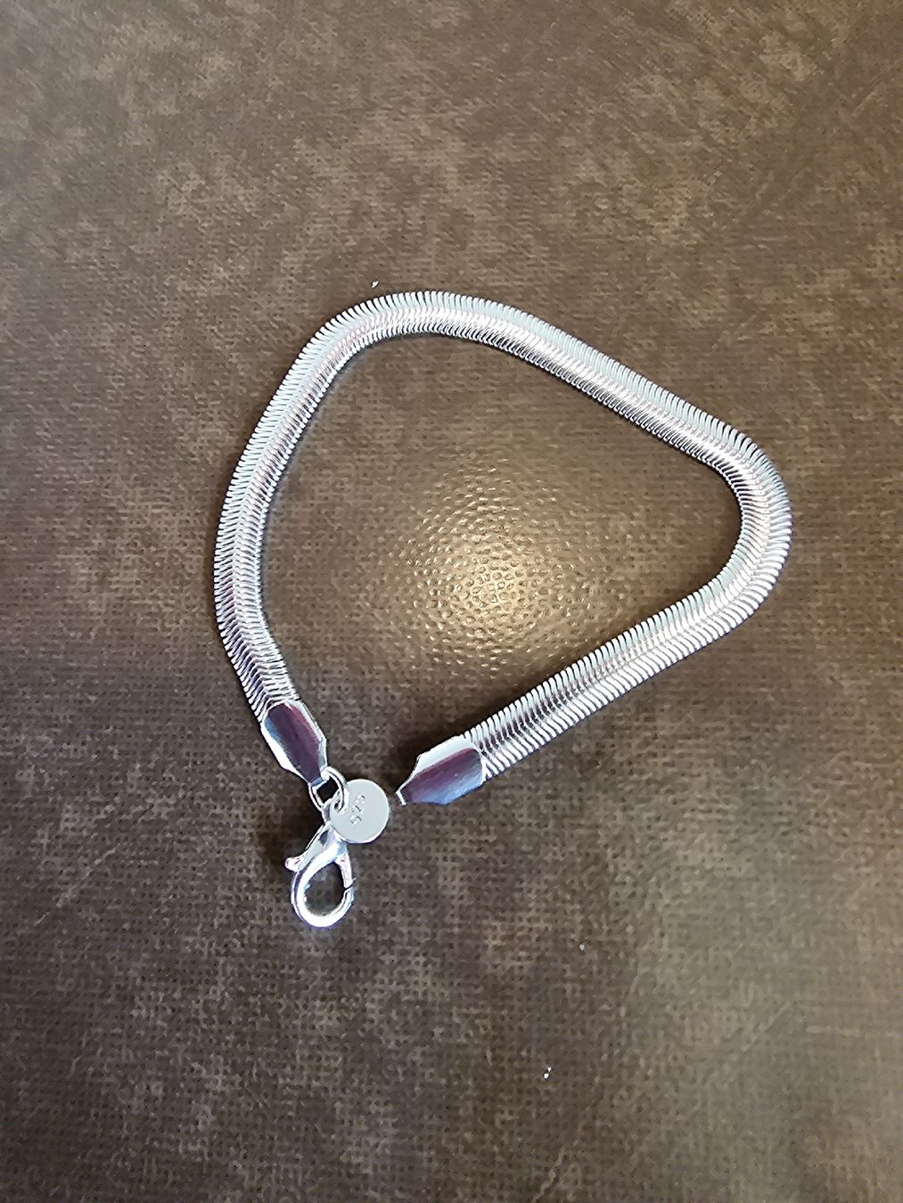 Bracciali & Braccialetti: Armband silberfarben flach gebraucht – Usato da Herzogenbuchsee venduto da tgi_rln7 1