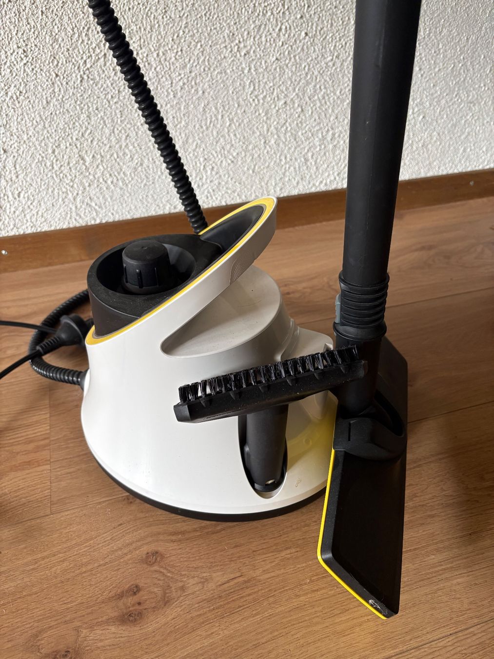 Kärcher Pulitori a vapore: Kaercher SC2 Deluxe Dampfreiniger – Usato da Zürich venduto da welle-skitt 1