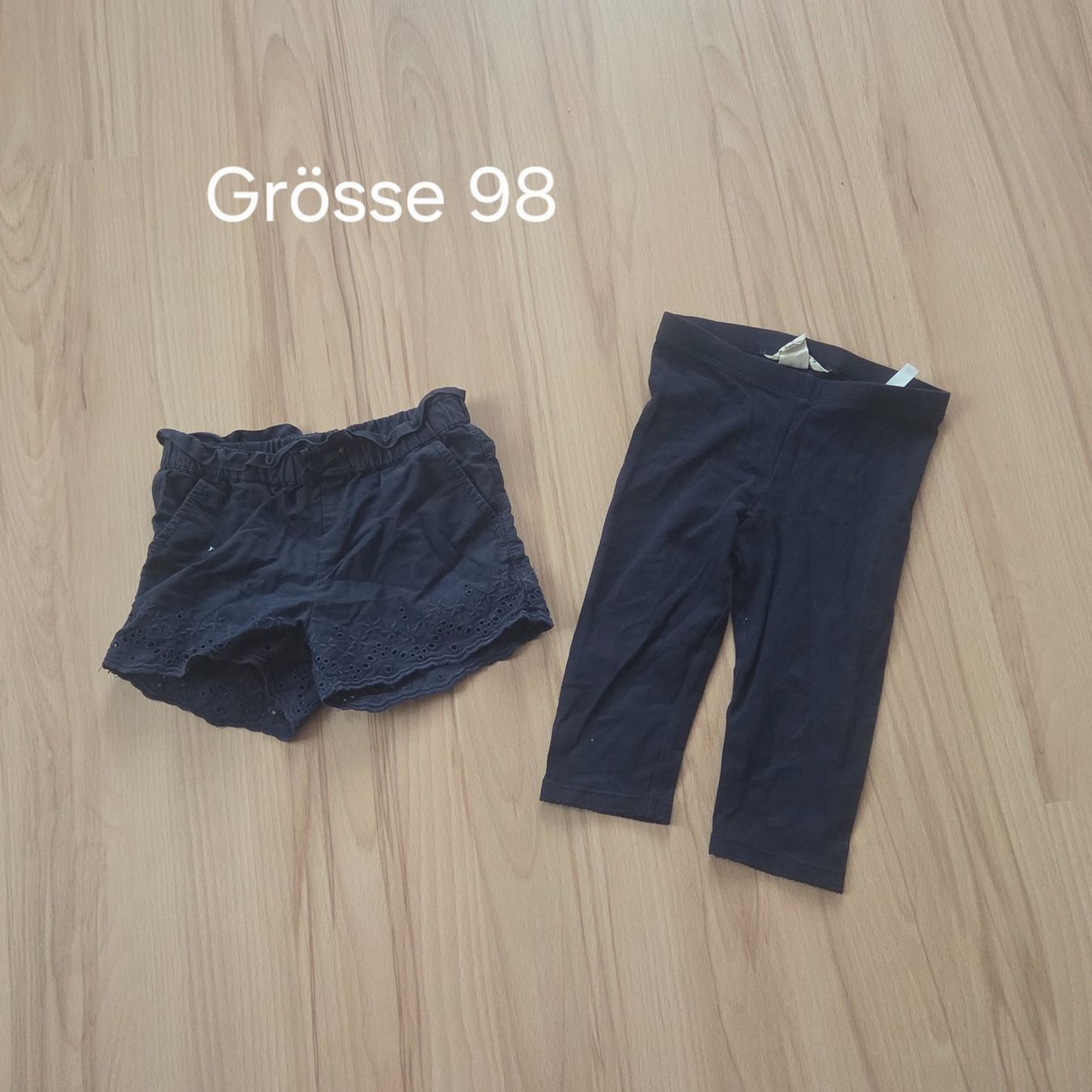 Calze & Collant: Mädchen Leggings 98 und 104 – Usato da Bertschikon venduto da ann_2ysd 1