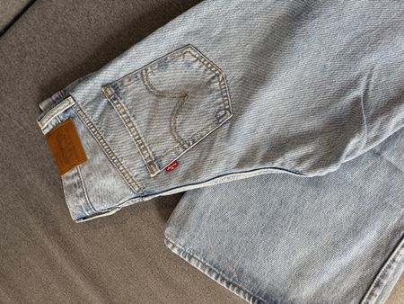 Levi’s Ribcage Wide Leg 27x34