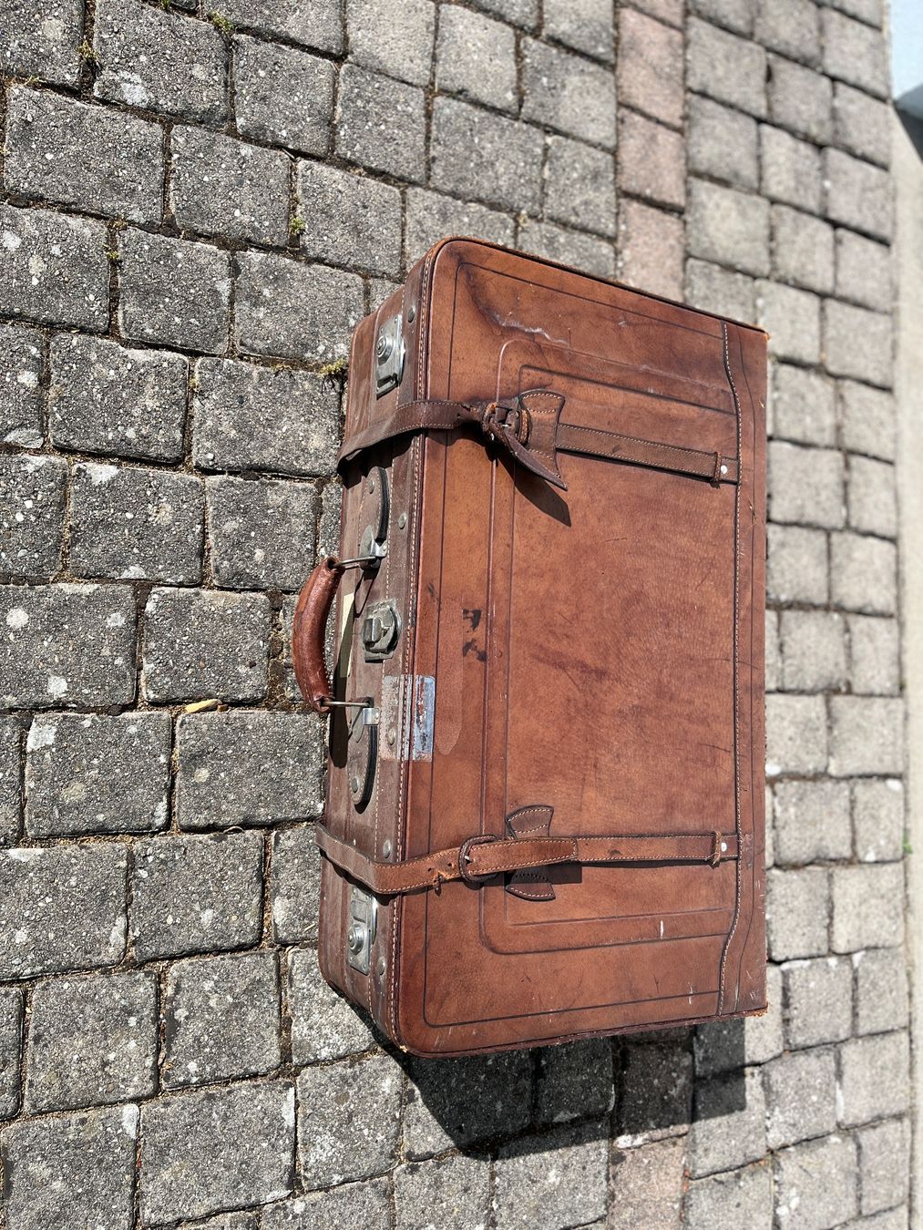 Valigie: Valise en cuir vintage Golden Leaf – Usato da Pomy venduto da Plantalenne 1