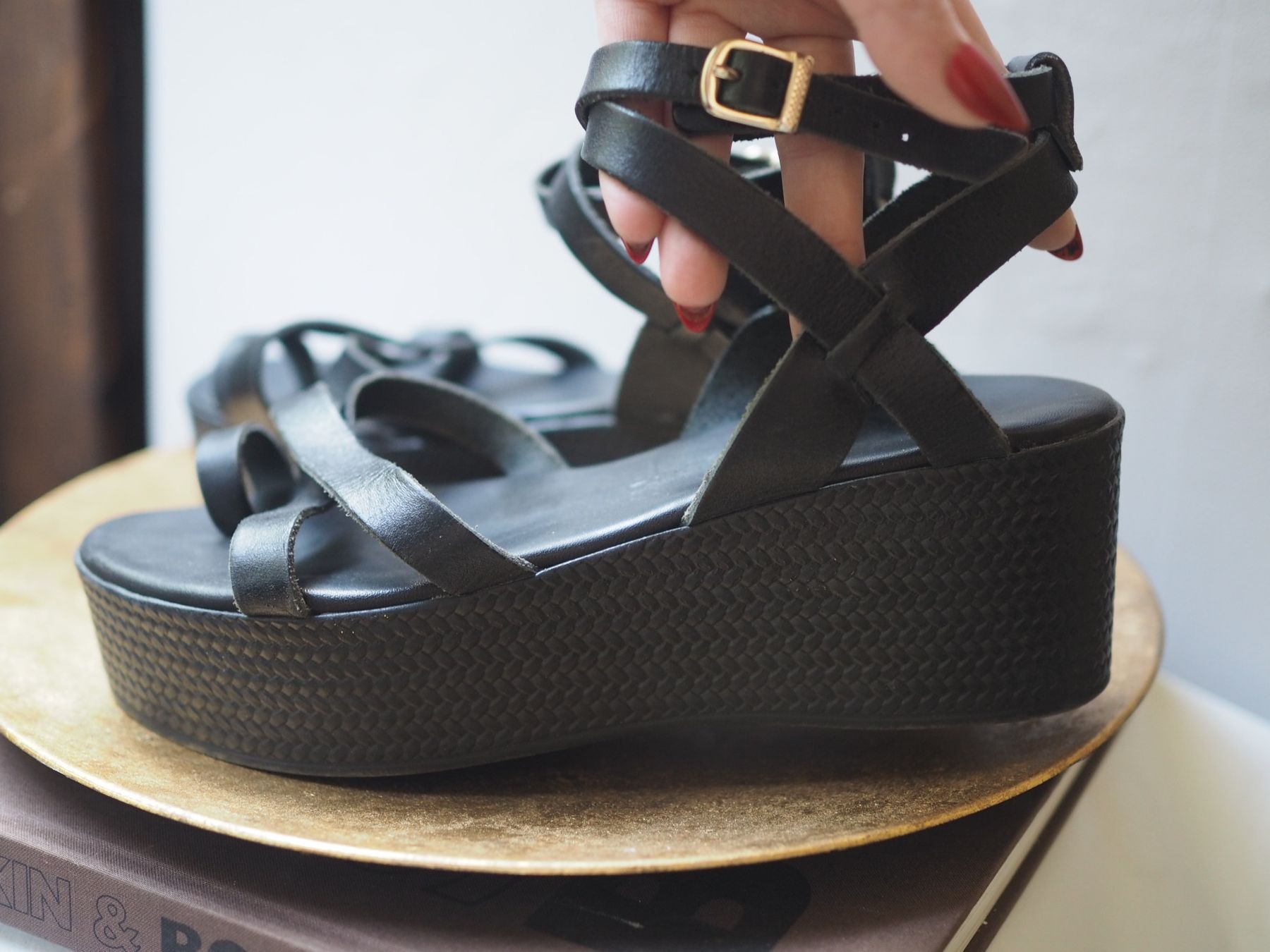 Scarpe da donna: Handgemachte Leder Sandalen Gr. 38 – Nuovo (secondo la descrizione) da Luzern venduto da MweziMystique