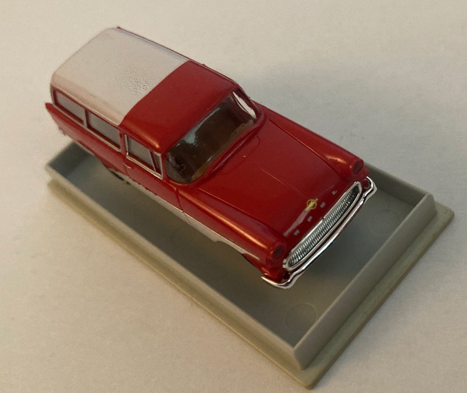 Brekina Modellautos: Opel Record - Caravan - Brekina - 1/87 - H0 – Neu und originalverpackt aus Stans von canberra04 1