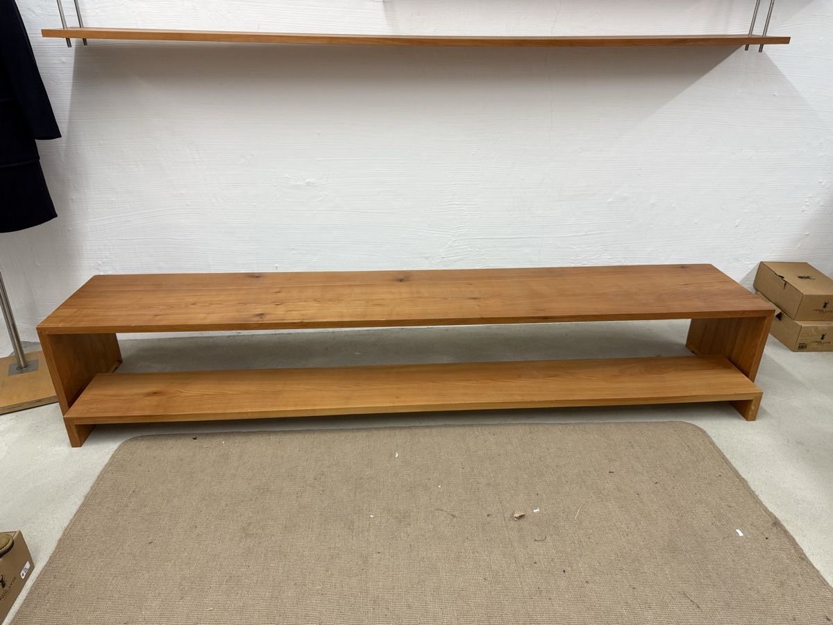Panchine: 3 lange Bänke aus Kirschholz – Usato da Zürich venduto da Mothai