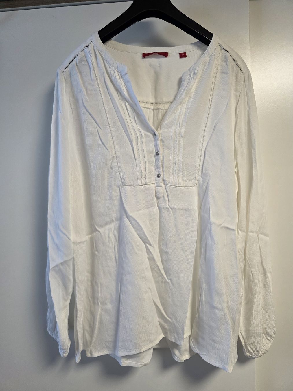 S.Oliver Camicette: Weisse Bluse Langarm s.Oliver Grösse 44 – Nuovo e nell'imballaggio originale da Volketswil venduto da mic_27b5