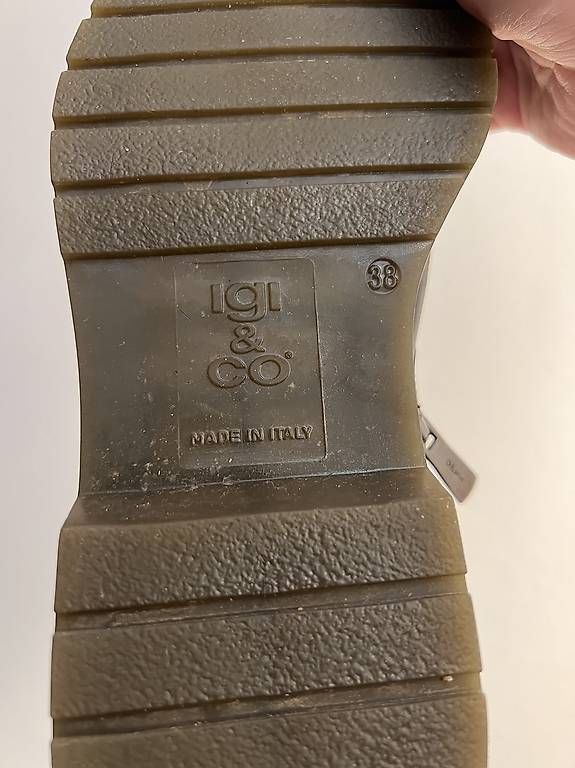 Chaussures femmes: Anfibi neri IGI&CO – D'occasion à Tenero par loa_7m8d 1