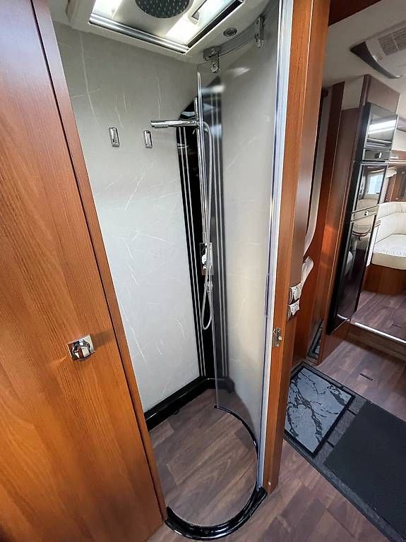 Veicoli da campeggio: CARTHAGO Liner For Two I 53 L - Iveco – Usato da Langenthal venduto da Reisemobil01 1