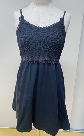 Schwarzes Jerseykleid mit Spitze am Oberteil, Grösse 38
