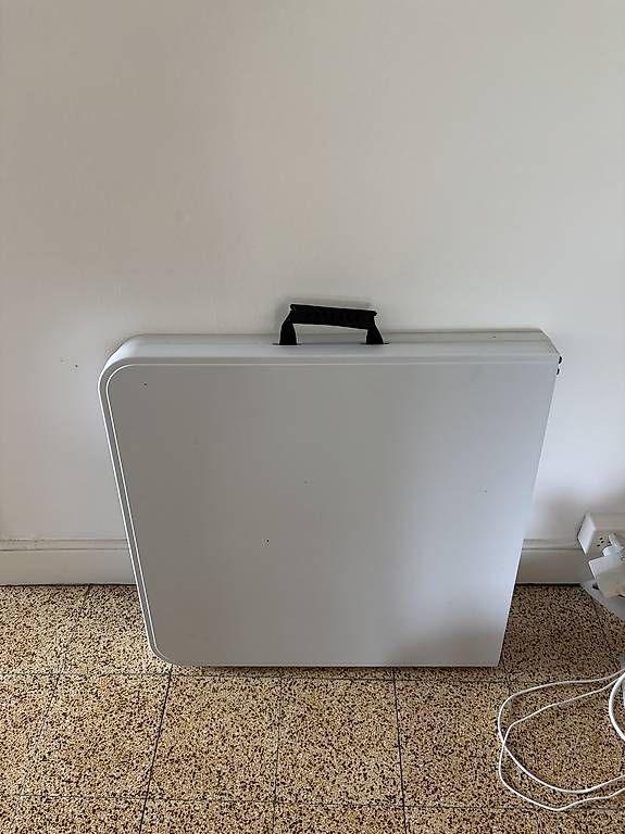 Tische: Table pliable – Gebraucht aus Servion von tat_rpx8 1