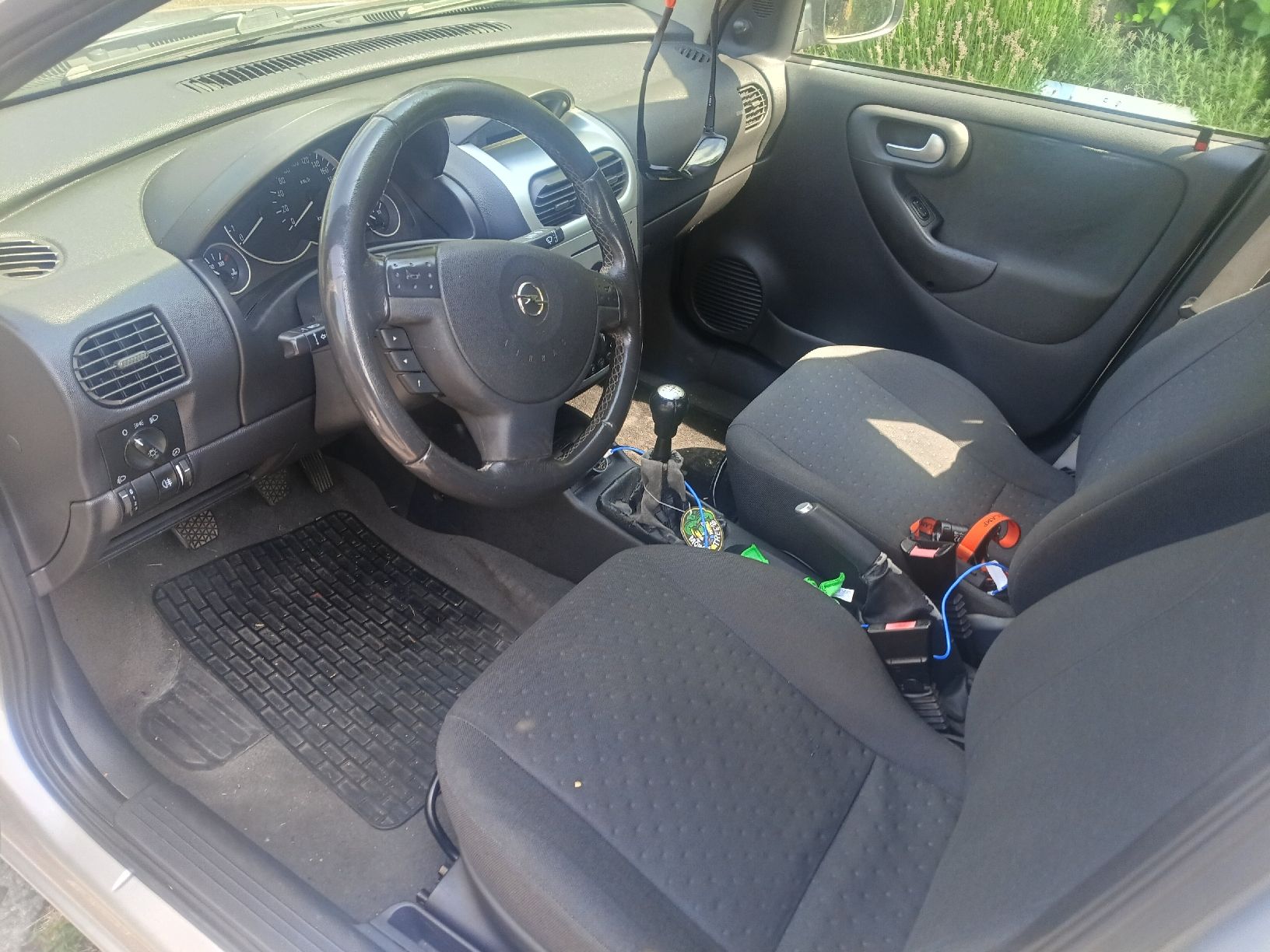 Opel Autos: OPEL Corsa C 1.4 mit mfk 25 – D'occasion à Dulliken par Padu73 2