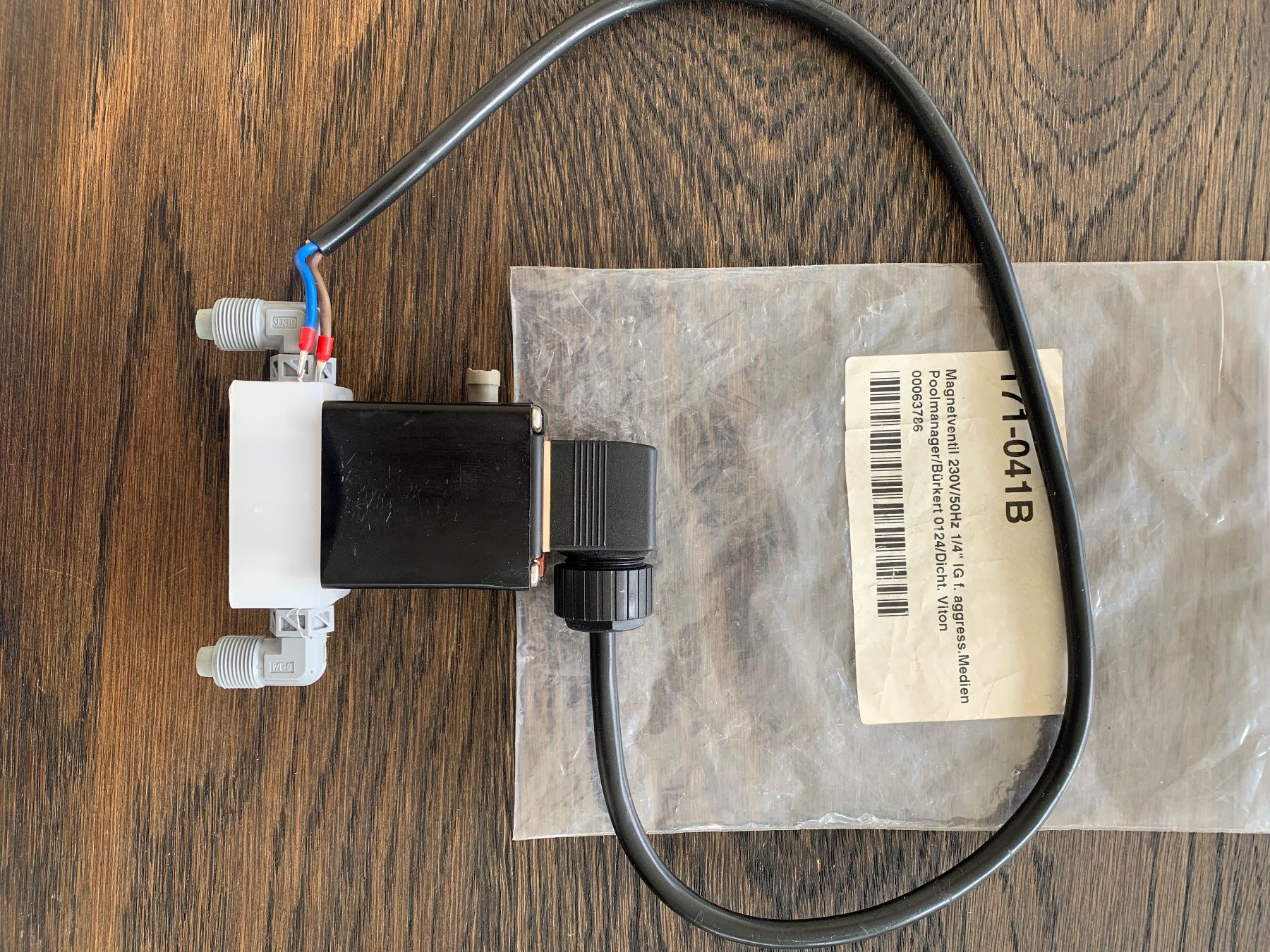 Componenti elettronici: Bürkert Magnetventil 63786 – Usato da Weesen venduto da Elmax1 1