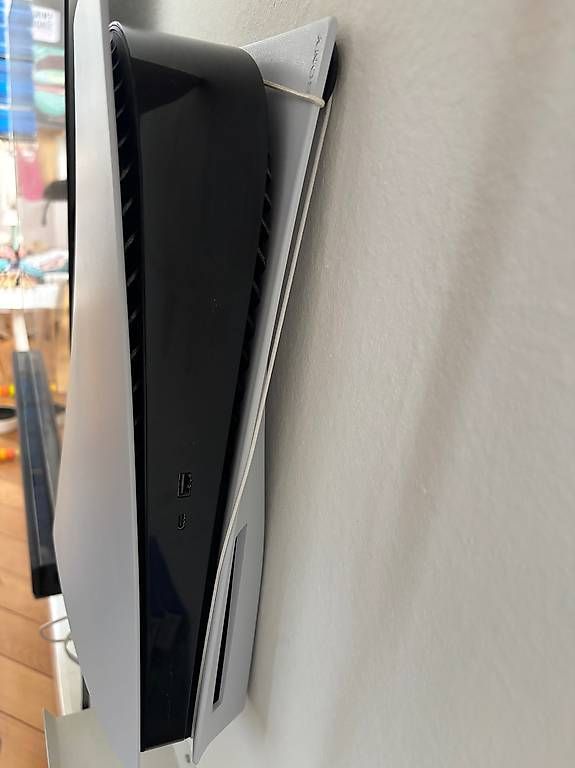 Consoles: Playstation 5 Disc Version mit 3 Controller – D'occasion à Basel par Springeli 1