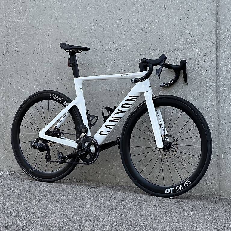 Vélos: Canyon Aeroad CF SLX 7 AXS 2025 – D'occasion à Oron-la-ville par Kil20 1