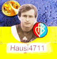 FUSSBALL SCHWEIZ FCB FC BASEL EX-SPIELER PIN GLASIERT VINTAG