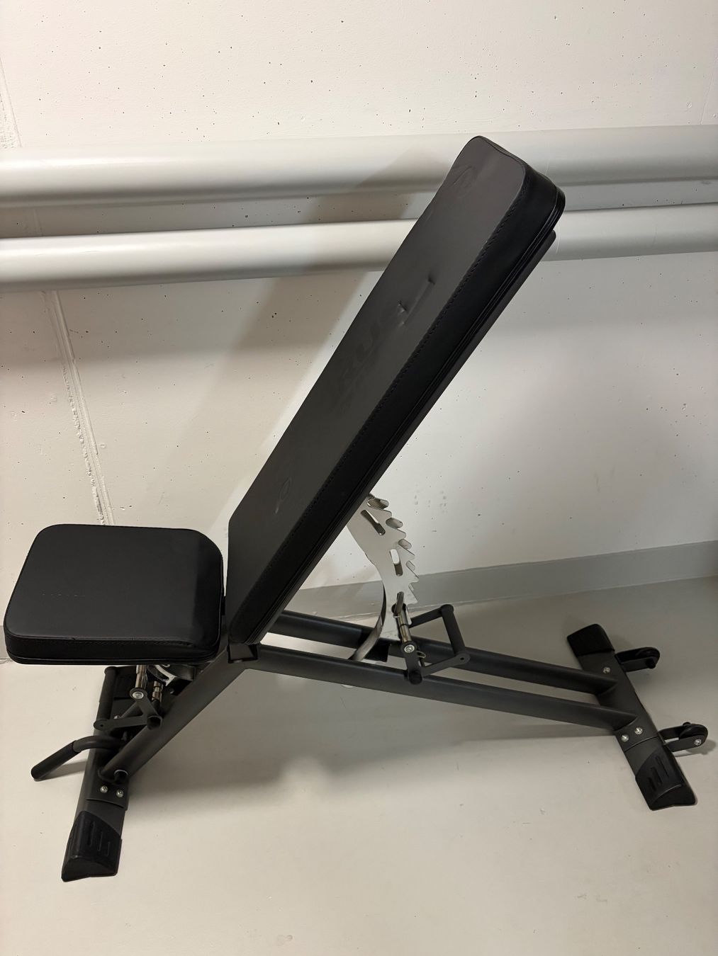 Taurus Hometrainer: Hantelbank Taurus TF-B900 – Gebraucht aus Wichtrach von Makena28