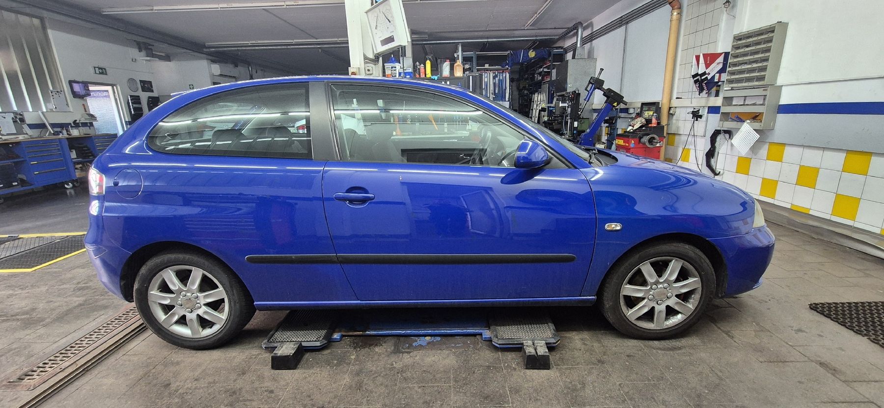 Seat Autos: Seat Ibiza Blau 1.2 – Défectueux à Lengnau BE par Simond8 1