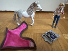 Schleich Horse Club Tierärztin mit Pony