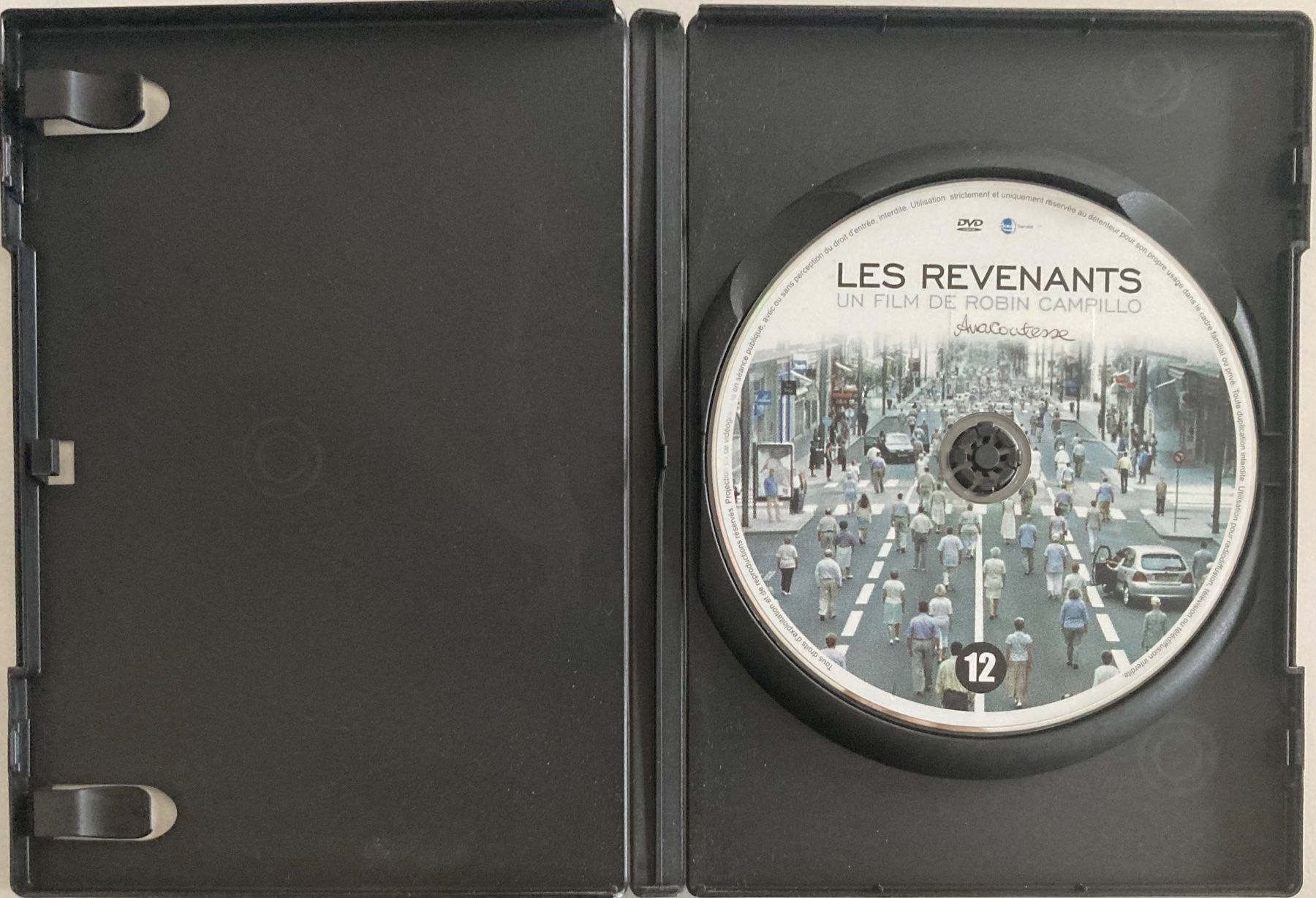 Tutti i DVDs: ROBIN CAMPILLO - LES REVENANTS – Usato da Poliez-Pittet venduto da Newtown-Records 2
