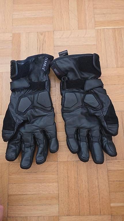Guanti & manicotti: Motorradhandschuhe – Usato da Wettswil venduto da Soulrida 1