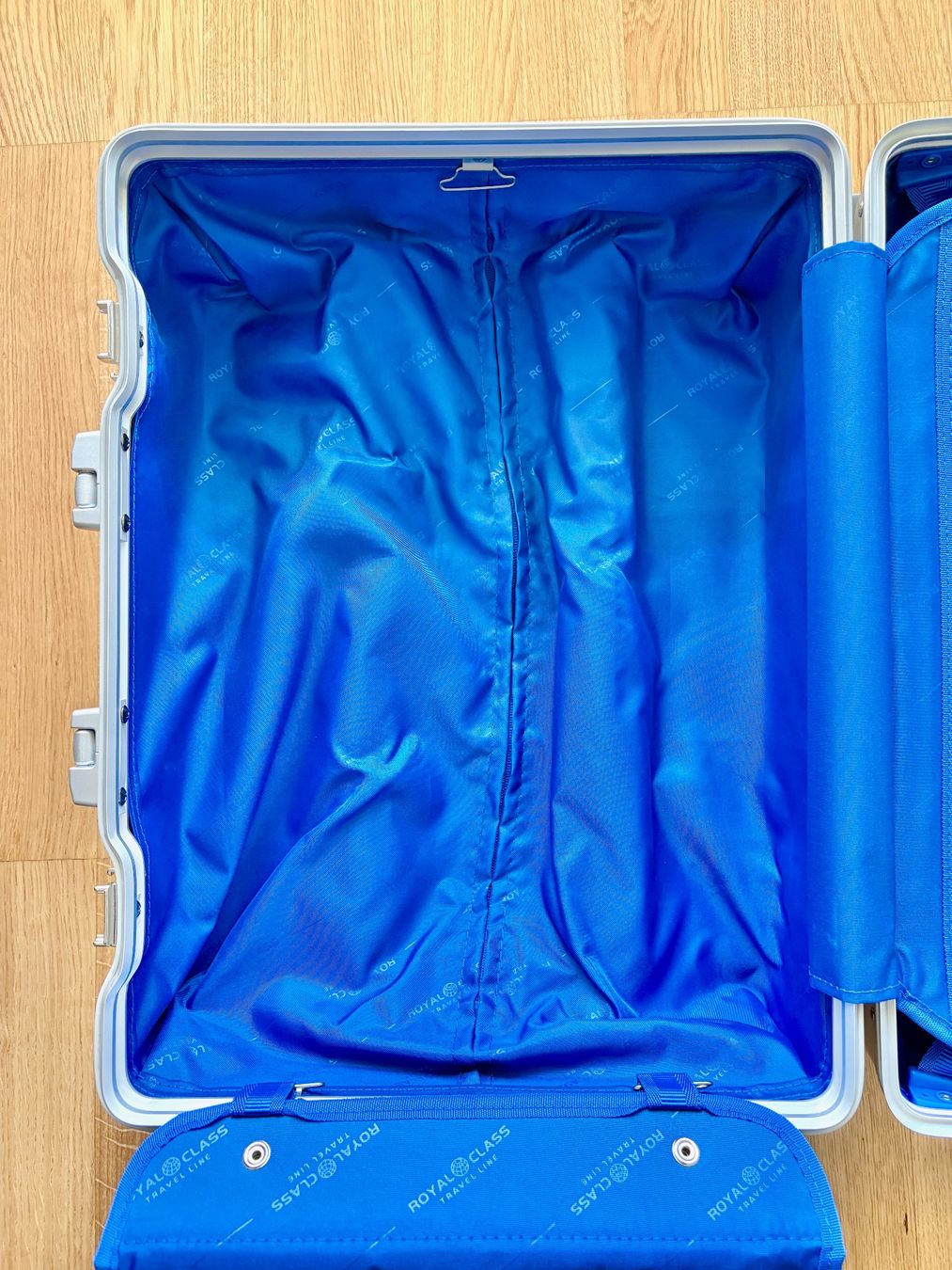 Reisekoffer: Royal Class Travel Line Aluminium Premium-Koffer Handgepäck – Neu (gemäss Beschreibung) aus Zürich von SierraKilo 8