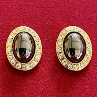 Boucles d’oreilles clips vintage