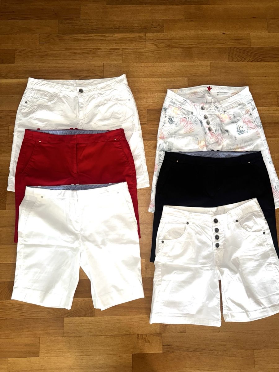 Kleiderpakete: Shorts Damen 5 Stücke Grösse M – Gebraucht aus Neuenhof von Bornsh