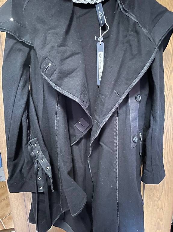 Cappotti: NEU - Schwarzer Mantel – Usato da Laax GR venduto da sue987 2